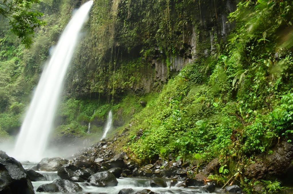 air terjun lider banywangi