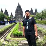 rismawan tour leader asal pekalongan