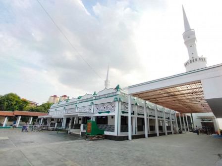 masjid luar batang ok